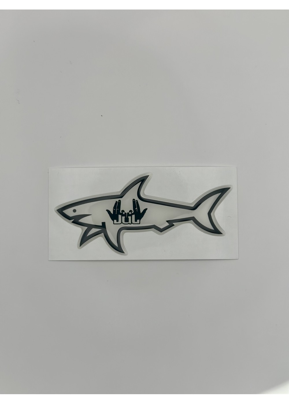 STICKERS SHARK STICKER SHARK SIGNE JUL BLANC  SHARKSIGNEJULBLANC chez Graphiti Concept Store Dieppe