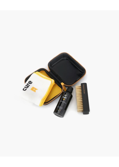 CREP PROTECT CREP PROTECT CURE TRAVEL KIT  CR021 chez Graphiti Concept Store Dieppe