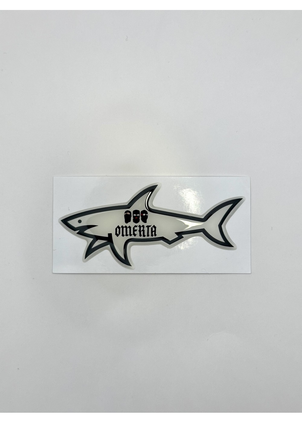 STICKERS SHARK STICKER SHARK OMERTA BLANC  SHARKOMERTABLANC chez Graphiti Concept Store Dieppe